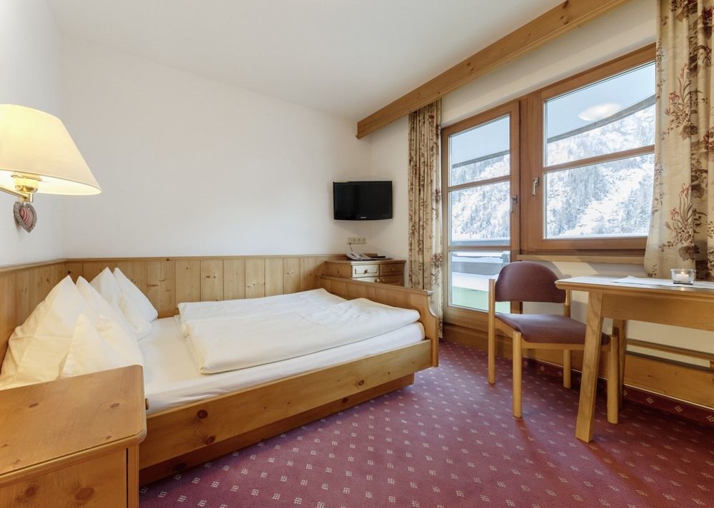 Heart Hotel Grischuna Sankt Anton am Arlberg Ngoại thất bức ảnh