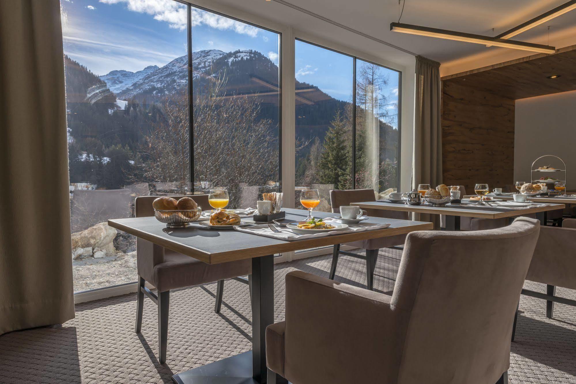 Heart Hotel Grischuna Sankt Anton am Arlberg Ngoại thất bức ảnh