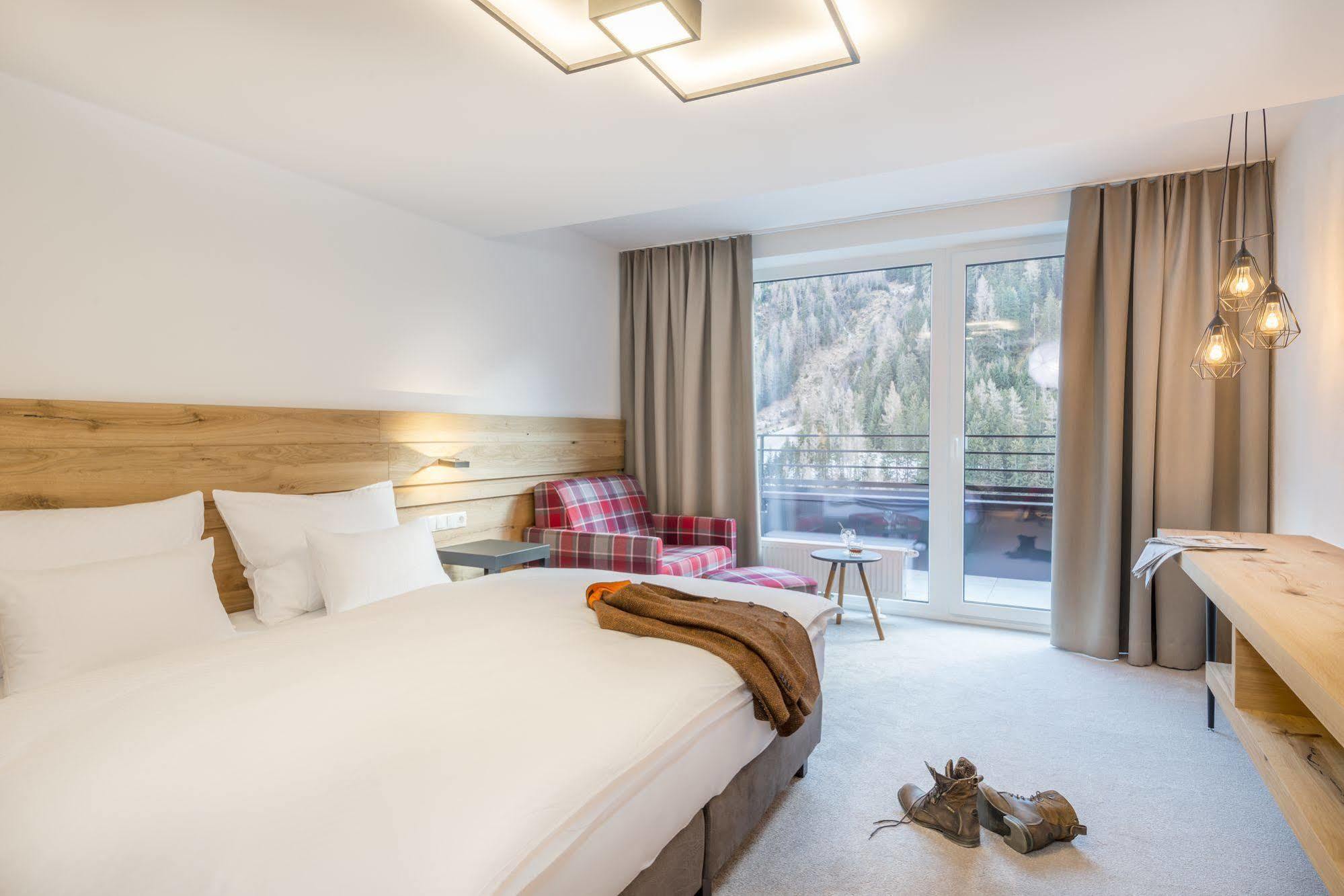 Heart Hotel Grischuna Sankt Anton am Arlberg Ngoại thất bức ảnh